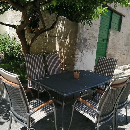 Studio Apartment Sabljic Kaštela Exterior foto